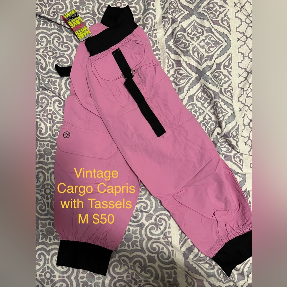 Vintage Zumba®️ Cargo Capris - M